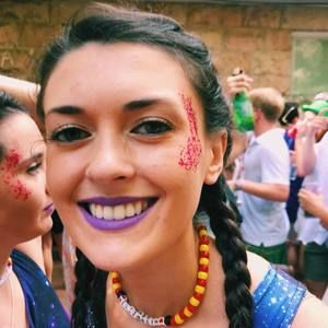 Meet your Posher, Elizabeth